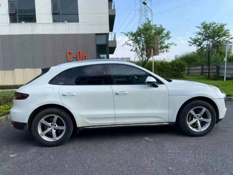 广州15年保时捷Macan4