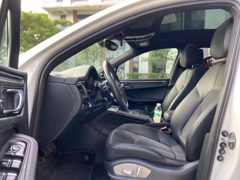 广州15年保时捷Macan9