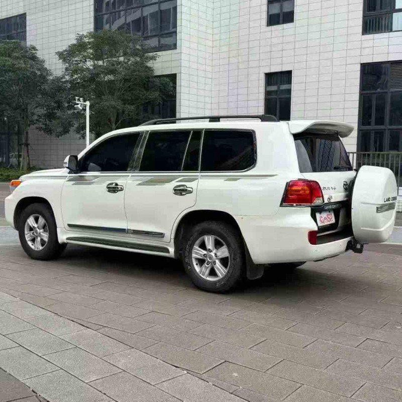 佛山16年丰田兰德酷路泽8