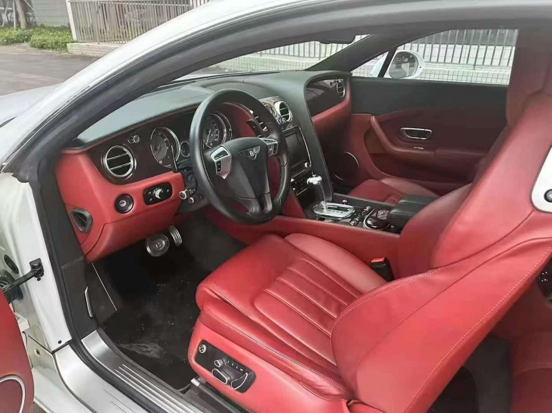 佛山14年宾利欧陆4