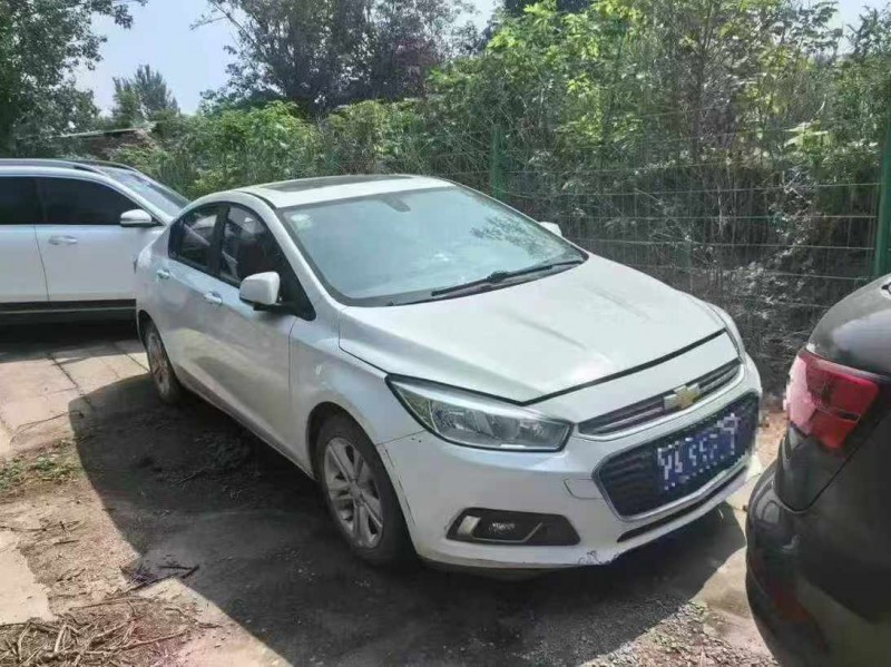 石家庄16年雪佛兰科鲁兹1