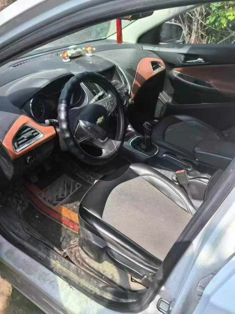 石家庄16年雪佛兰科鲁兹3