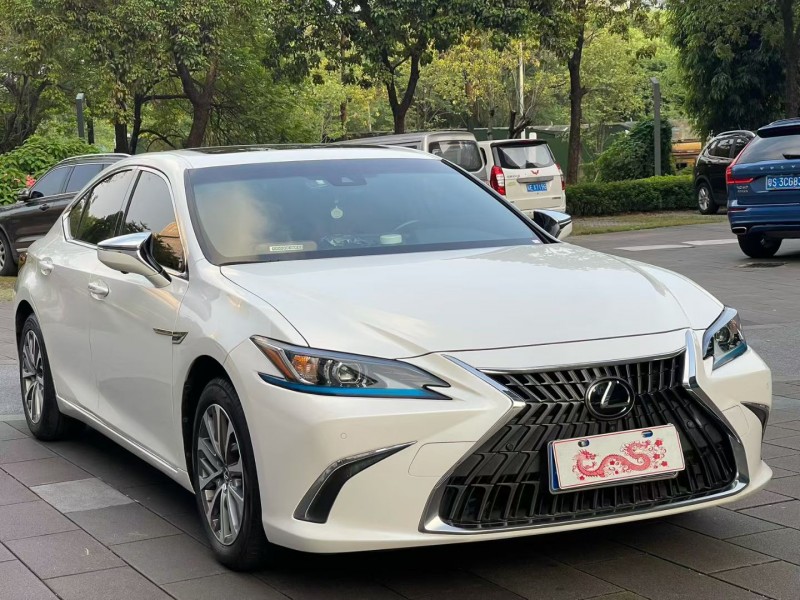 佛山22年雷克萨斯ES2