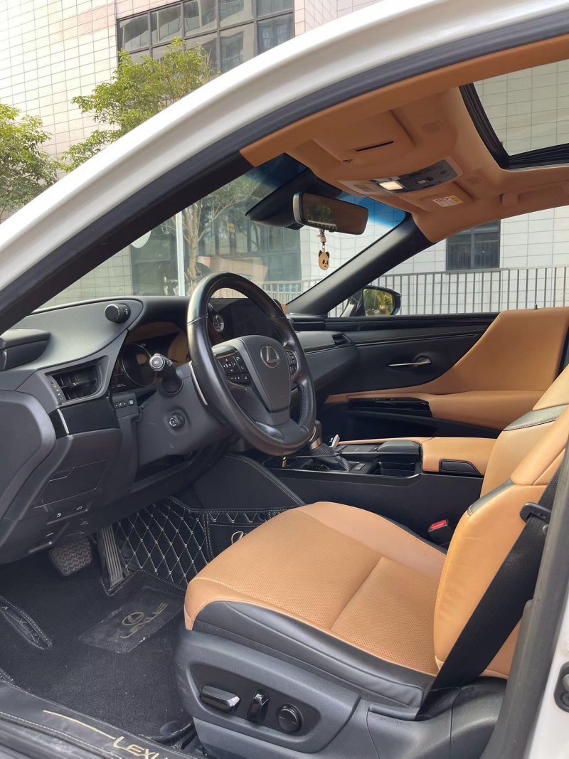 佛山22年雷克萨斯ES4