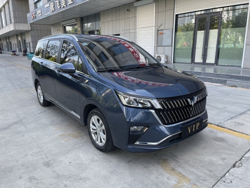 济宁22年五菱汽车佳辰2