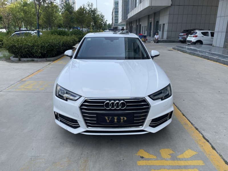 济宁19年奥迪A4L1