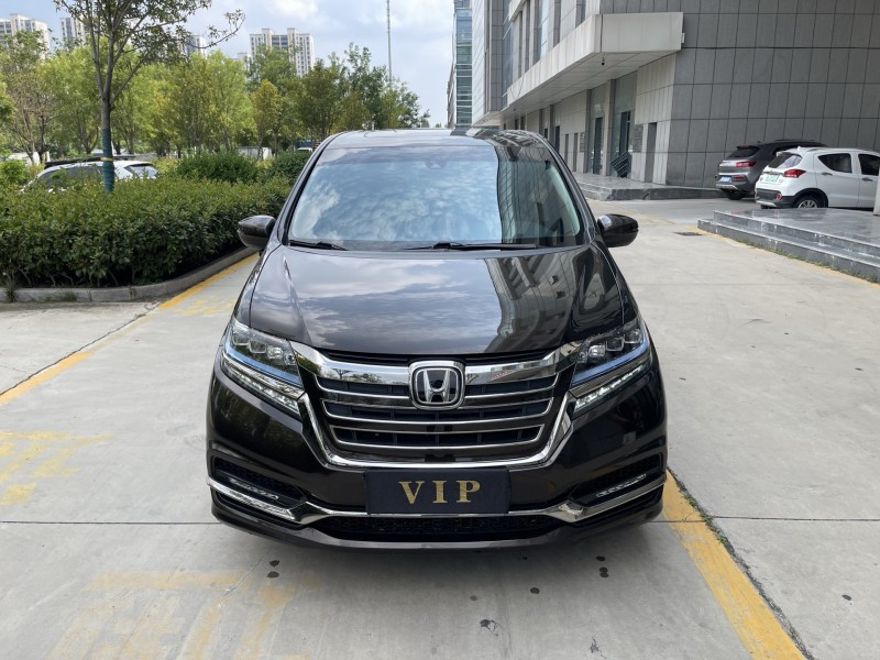 济宁21年本田艾力绅1