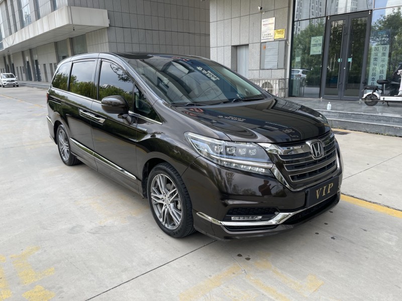 济宁21年本田艾力绅2