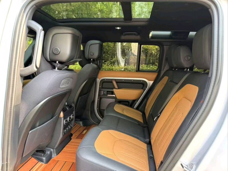 盐城21年路虎卫士2