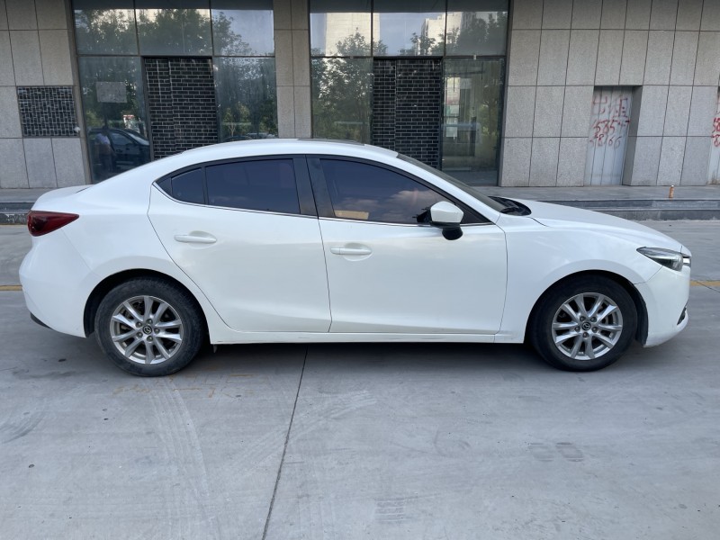 济宁19年马自达昂克赛拉7