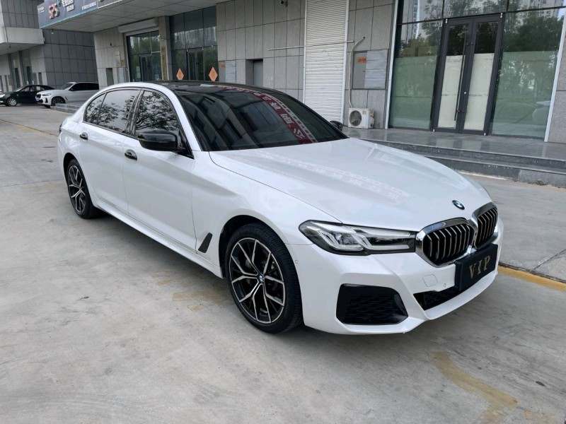 济宁24年宝马5系5