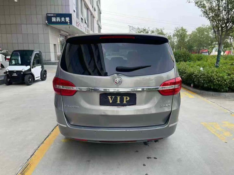 济宁19年别克GL87