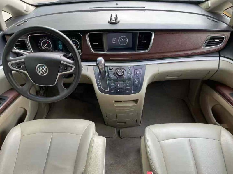 济宁19年别克GL89