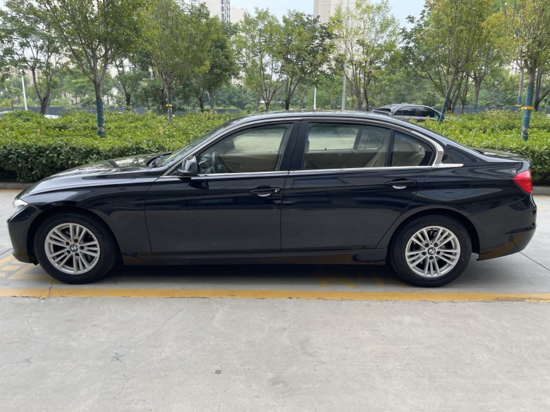 济宁12年宝马3系8