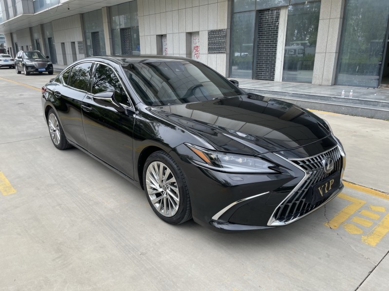 济宁22年雷克萨斯ES2