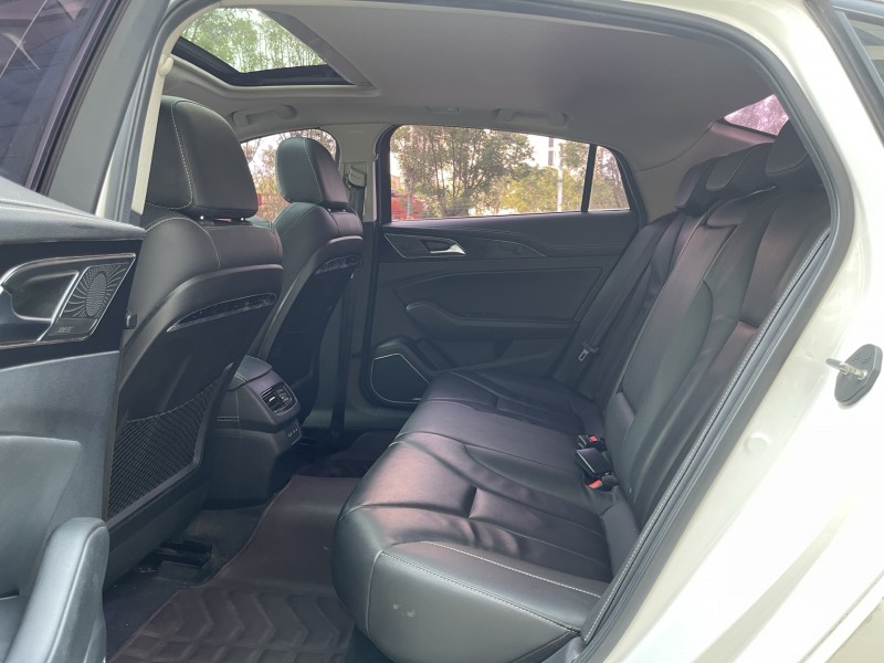 济宁19年红旗H57