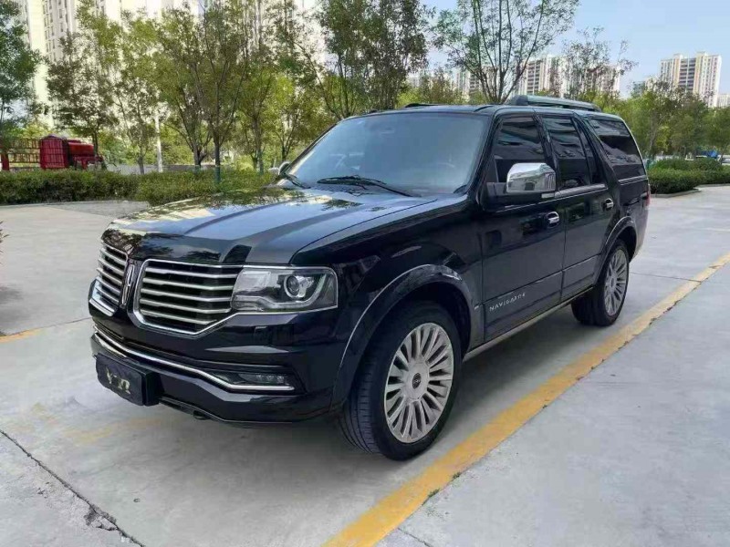 济宁18年林肯领航员2