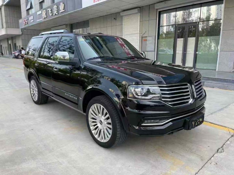 济宁18年林肯领航员3