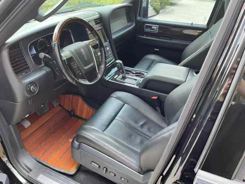 济宁18年林肯领航员6