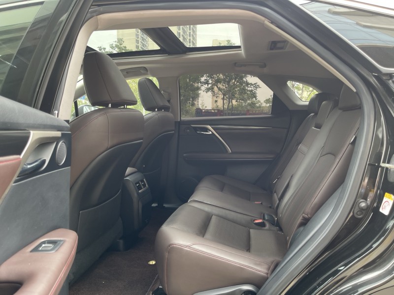 济宁20年雷克萨斯RX7