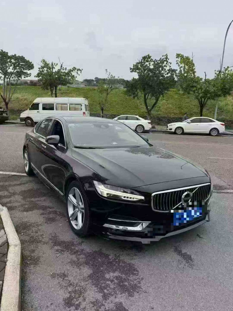重庆18年沃尔沃S902
