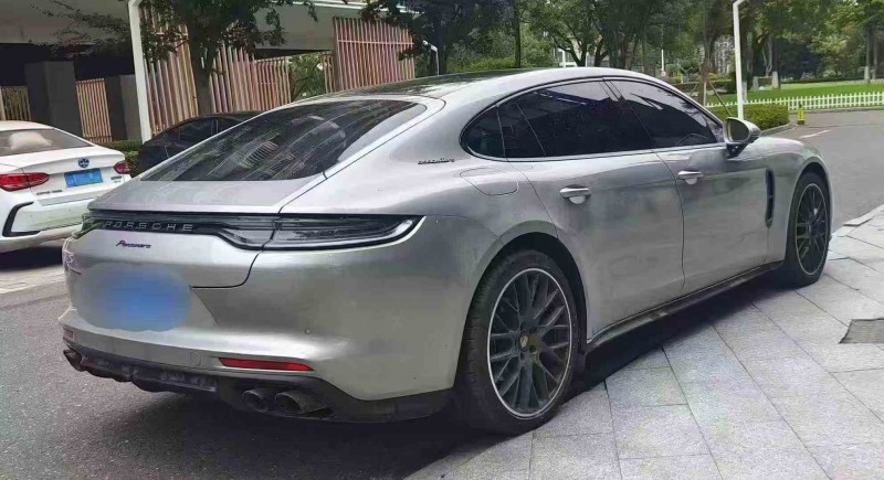 重庆24年保时捷帕拉梅拉7