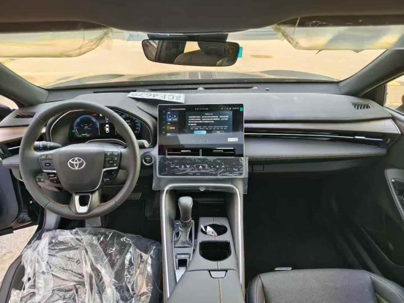 淮安25年丰田亚洲龙5