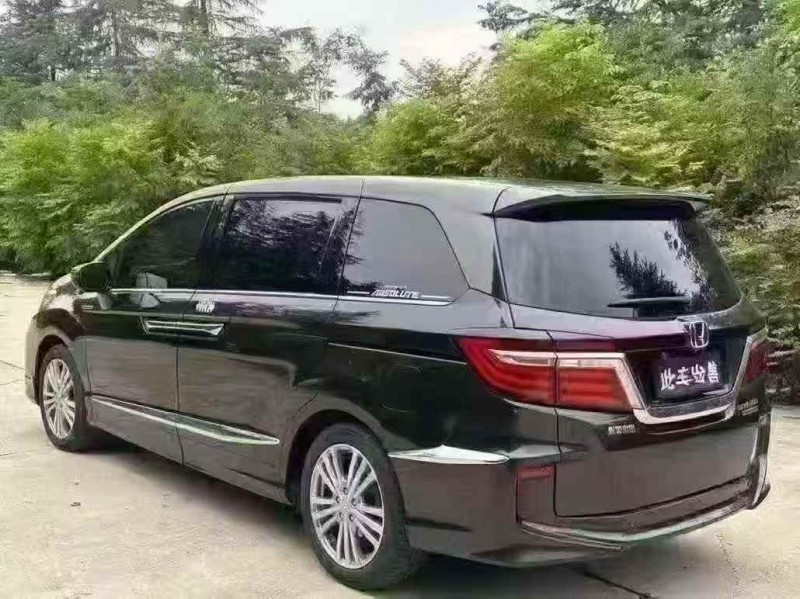 萍乡18年本田艾力绅7