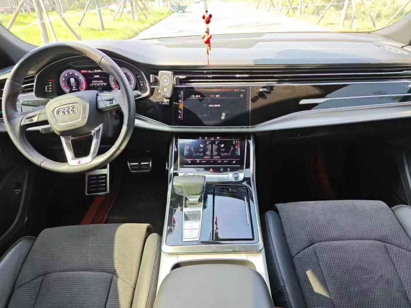 济南19年奥迪Q85