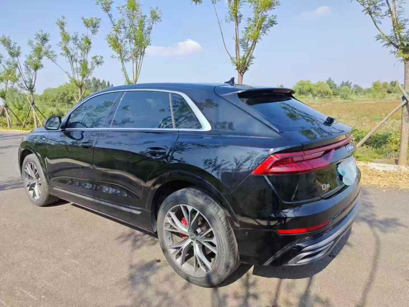 济南19年奥迪Q89