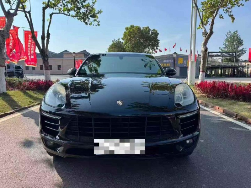 威海15年保时捷Macan1