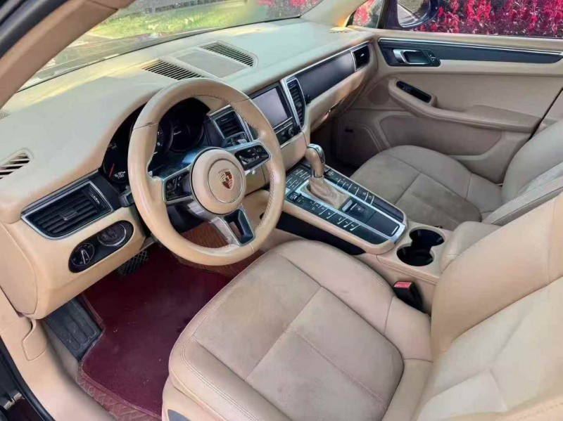威海15年保时捷Macan5