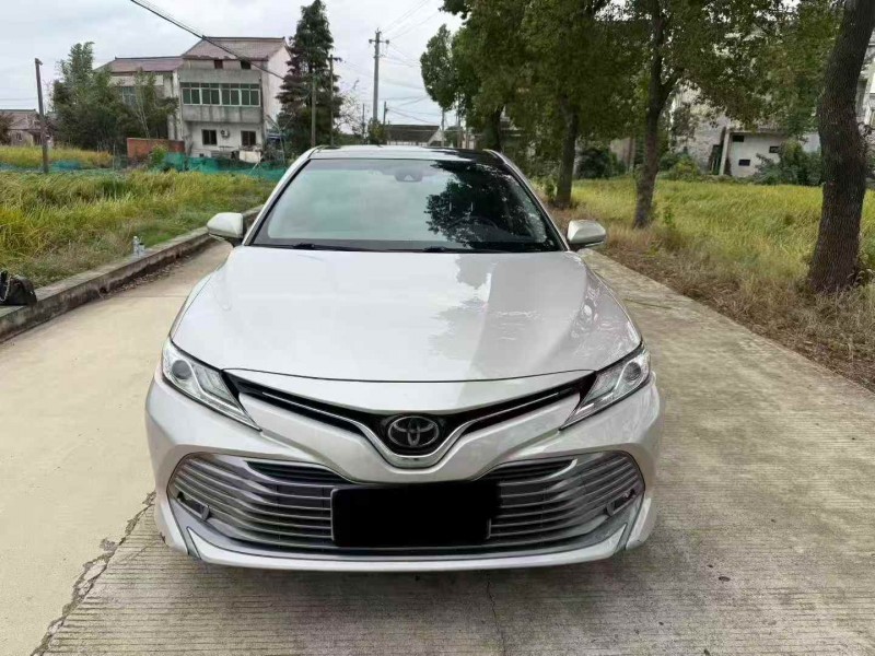 淮安19年丰田凯美瑞1