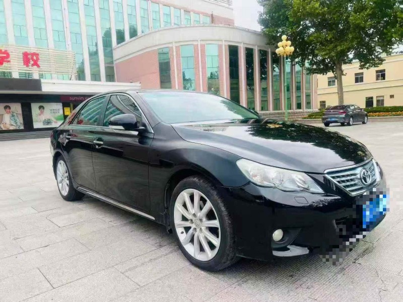 东营12年丰田锐志2