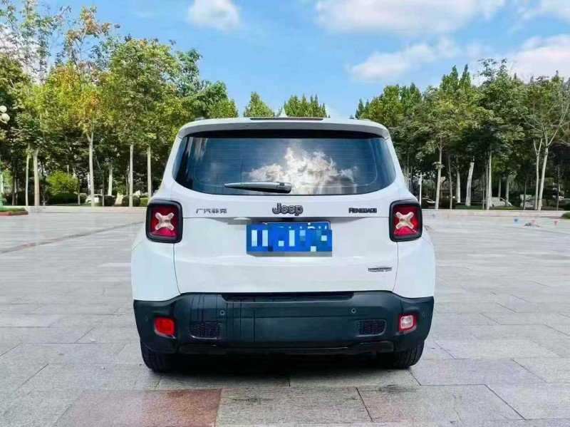 潍坊17年Jeep自由侠8