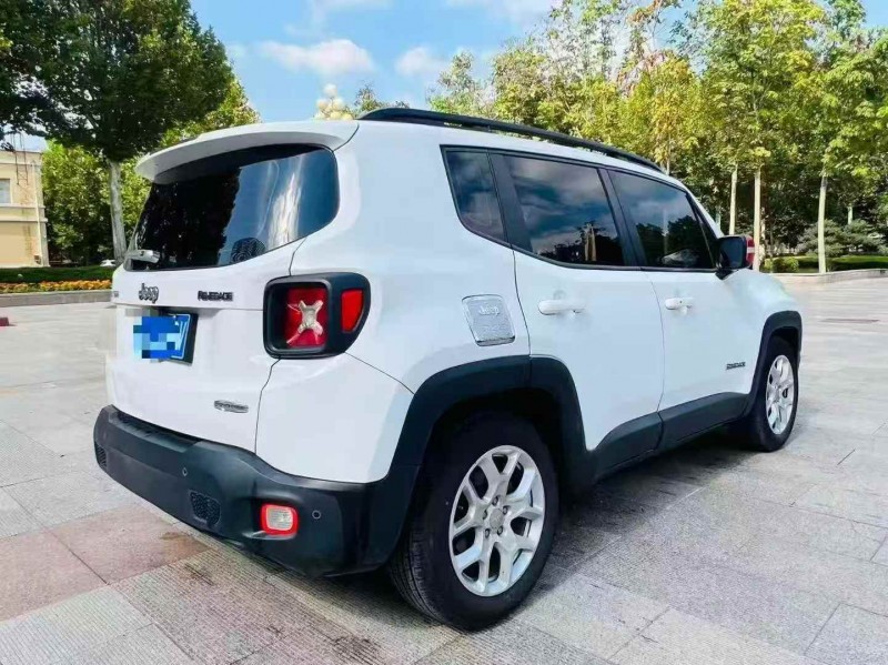 潍坊17年Jeep自由侠9