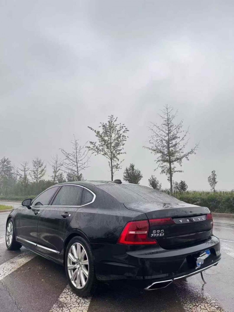 济宁19年沃尔沃S909