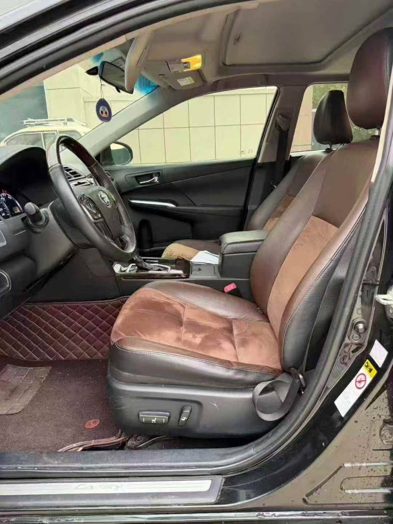 烟台16年丰田凯美瑞4