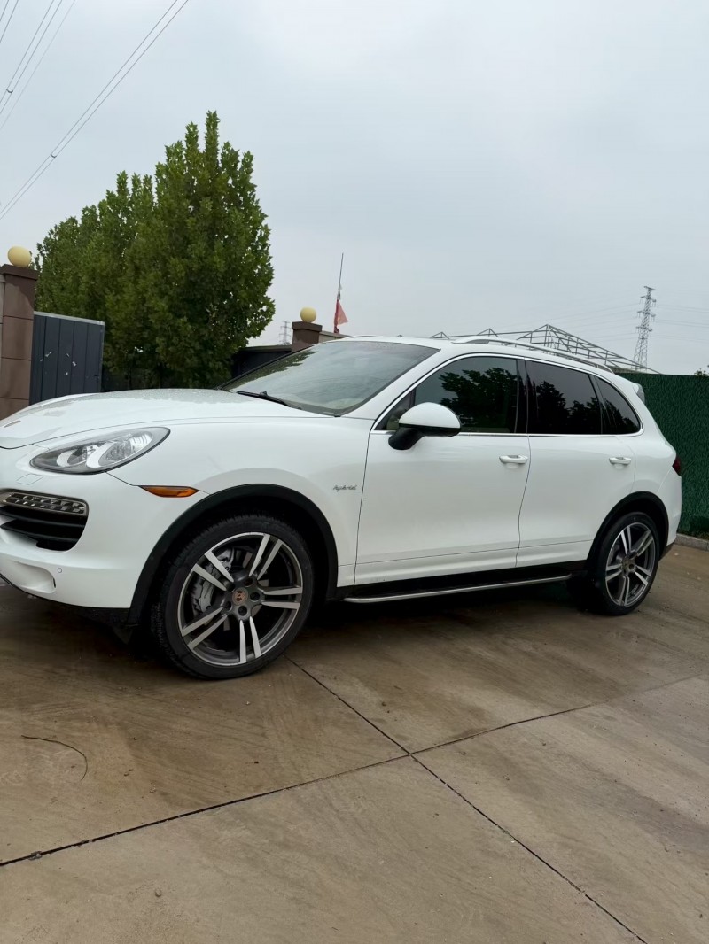 东营14年保时捷卡宴3