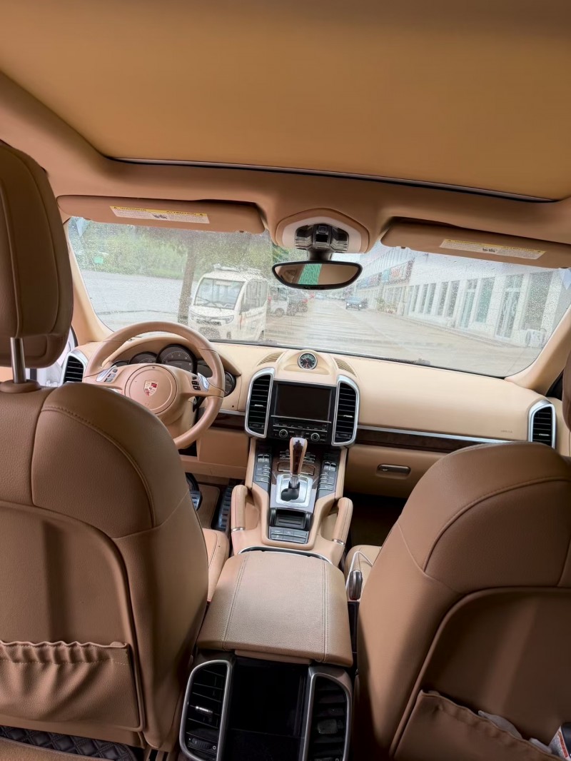 东营14年保时捷卡宴5