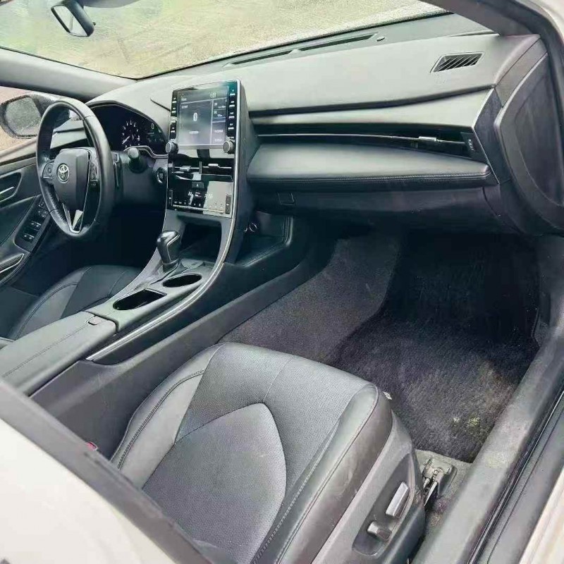 青岛22年丰田亚洲龙8