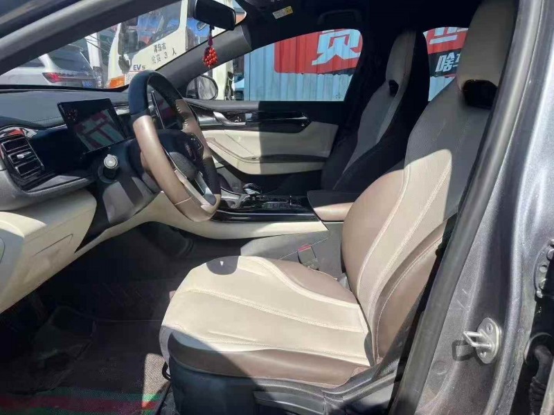 济南24年比亚迪秦5