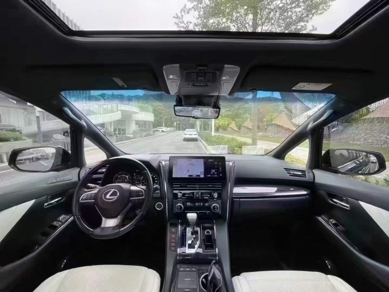 深圳23年雷克萨斯LM300H4