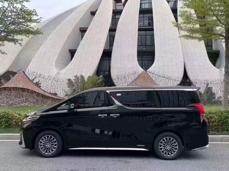 深圳23年雷克萨斯LM300H7