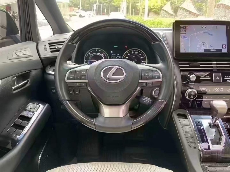 深圳23年雷克萨斯LM300H8