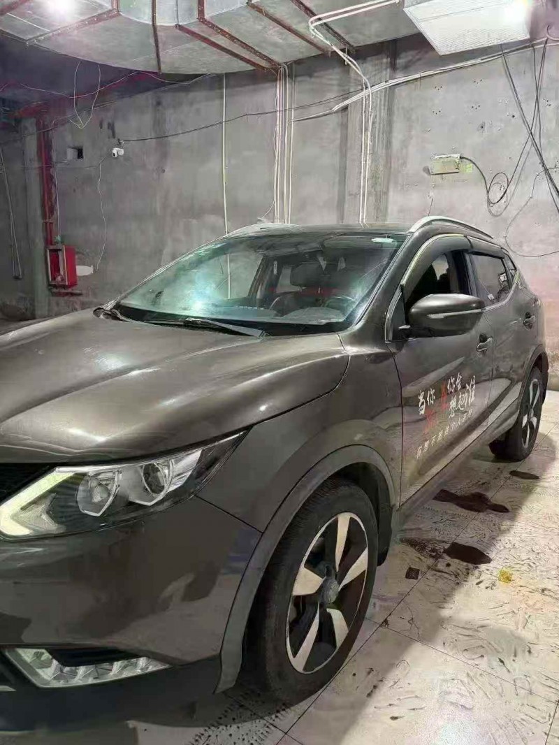 盐城18年日产逍客3