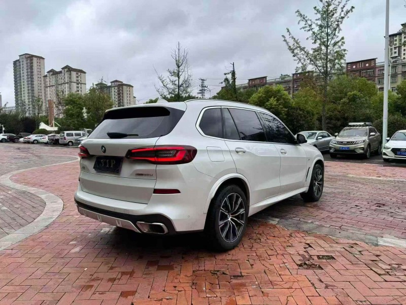 江门22年宝马X57