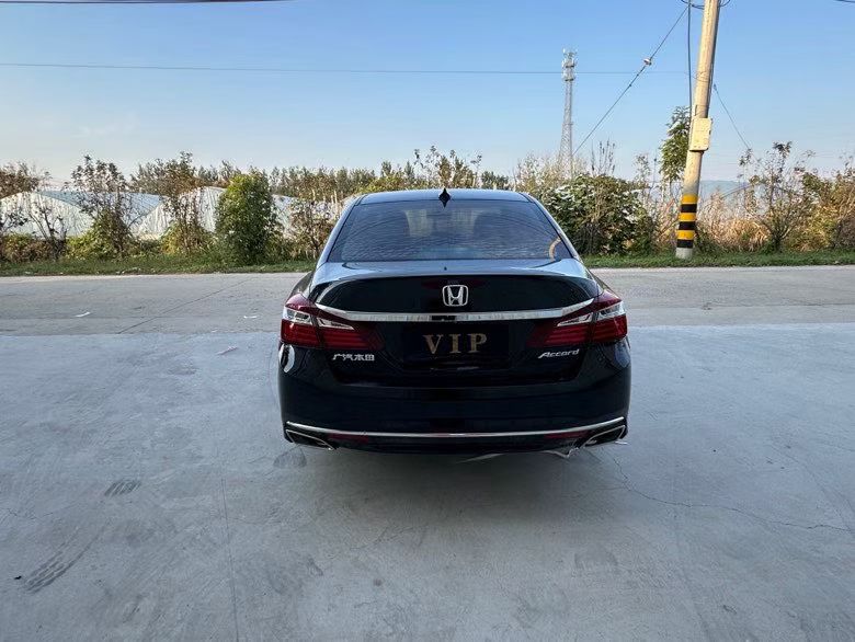 徐州17年本田雅阁9