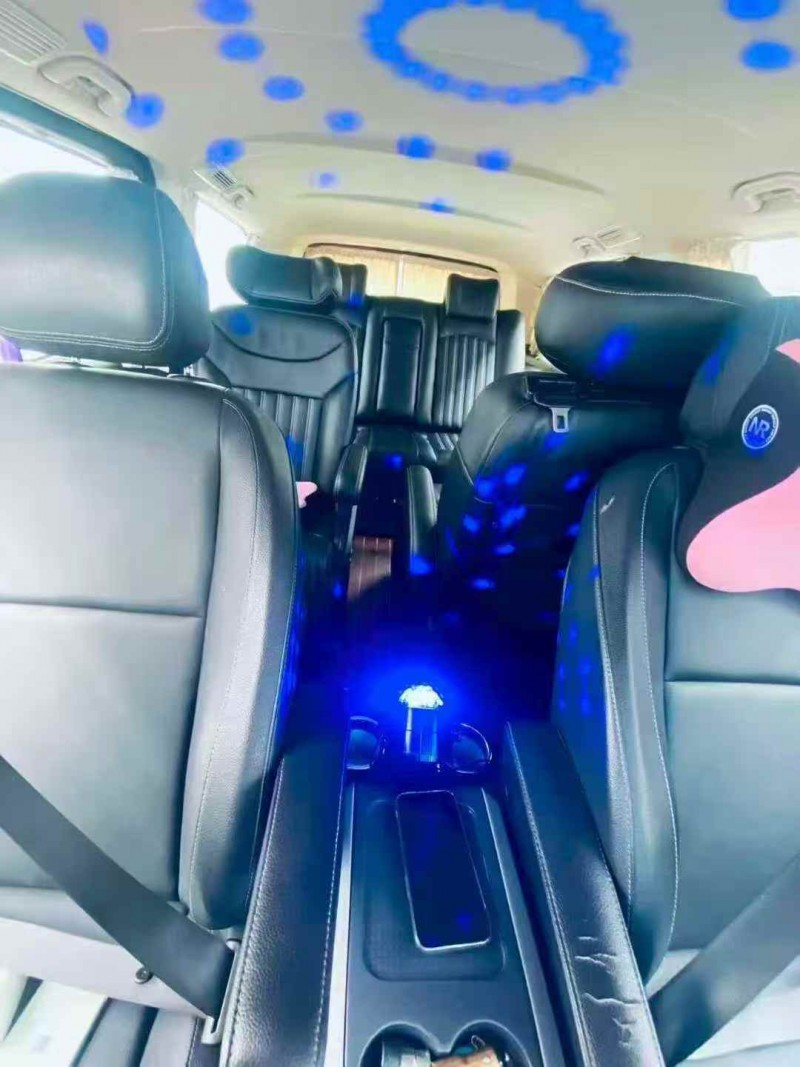 张家口19年奔驰威霆4