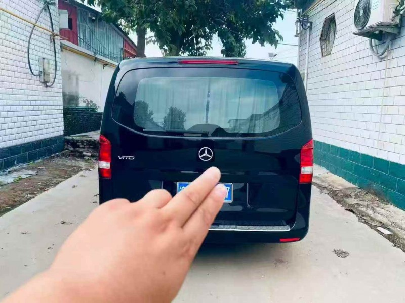 张家口19年奔驰威霆9